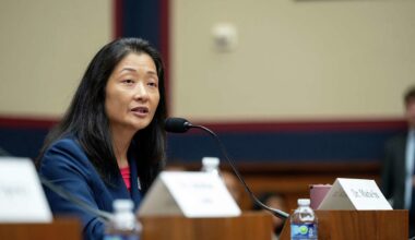 SF schools chief faces teacher, parent backlash over Salesforce-backed tech push