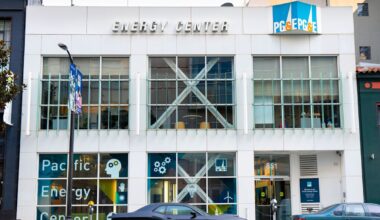 San Francisco's PG&E takeover bid faces a key appeal and a looming price tag
