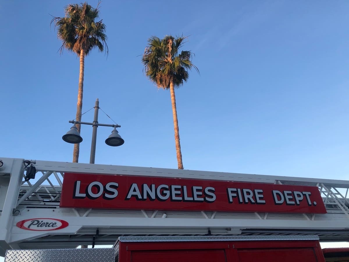 Car Fire Sparks Brush Fire Along 2 Freeway In Eagle Rock