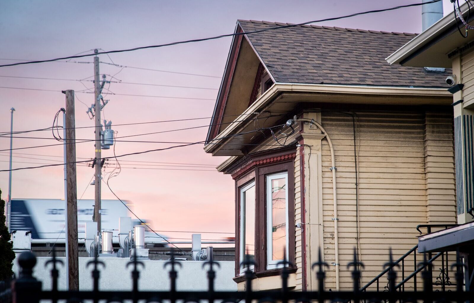 Measure FF: Adding foreclosures to Oakland’s real estate transfer tax