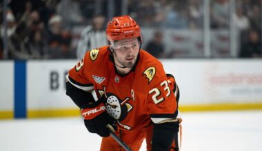Blues' Mason McTavish carrying chip after trade from Ducks