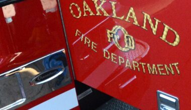 Fire tears through building in downtown Oakland