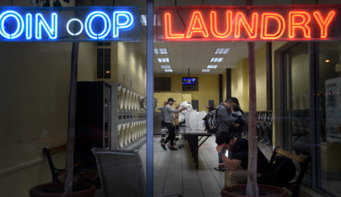 Oakland man charged with murder in fatal laundromat fight