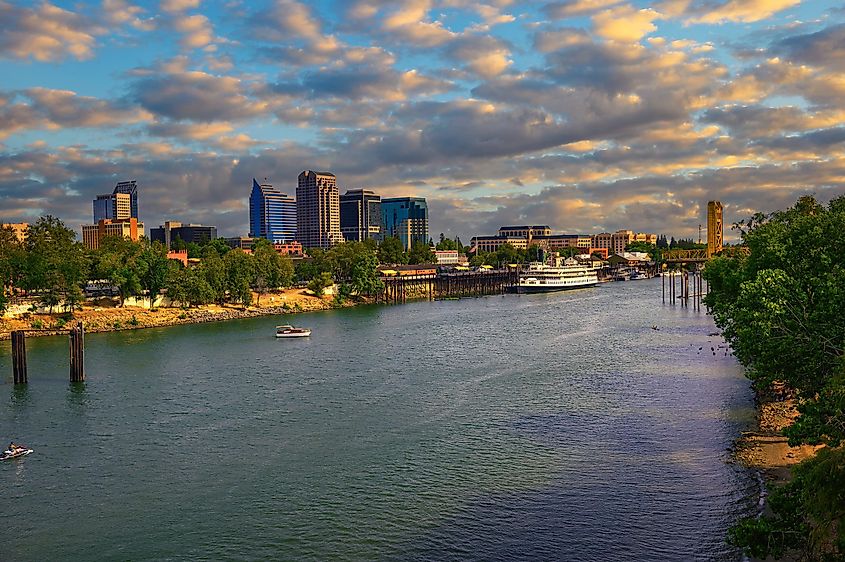The Sacramento River flowing through Sacramento, California