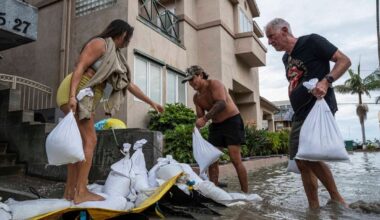Evacuations Lifted After Powerful Surf Damages Long Beach Peninsula: Reports