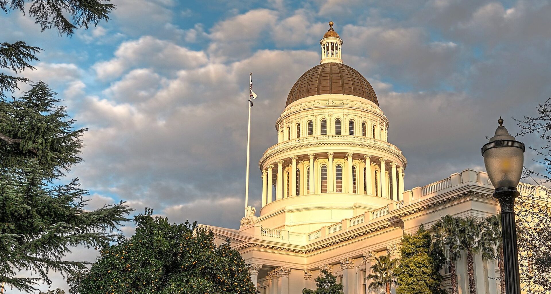 California legislative session ends: Newsom to decide on ICE limits, social media bills