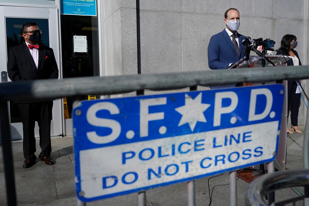 Bay Area cop was banned from police work in California but hired in Hawaii – The Mercury News