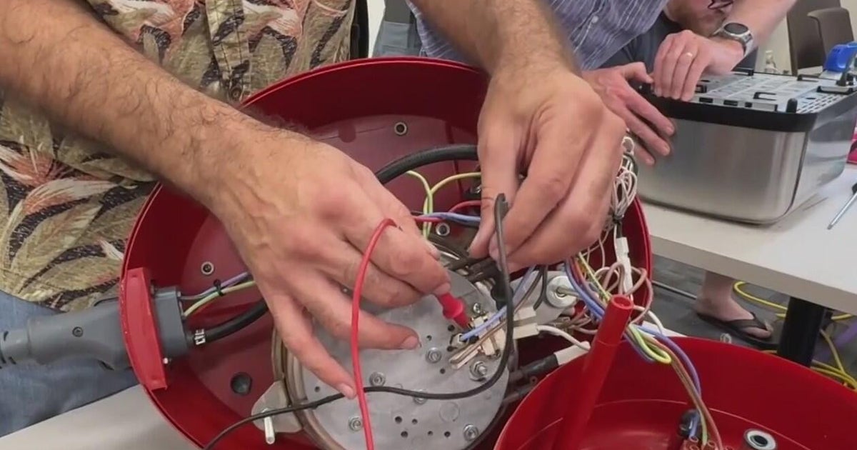 LA Fixit Clinic helps with household repairs, for free