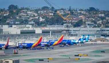 Hundreds of flights delayed at San Diego airport after weather balloon and drone spotted – San Diego Union-Tribune