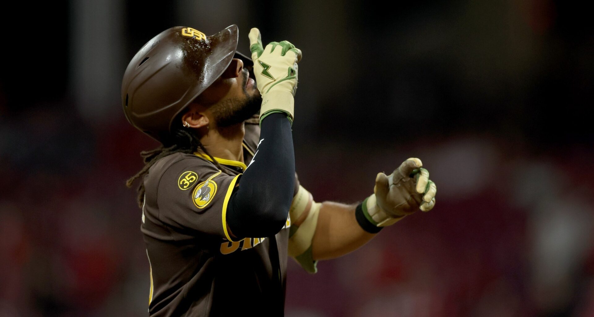 Padres Daily: Missed opportunities; Salas arrives; Tatis' cat and mouse game; twin triples
