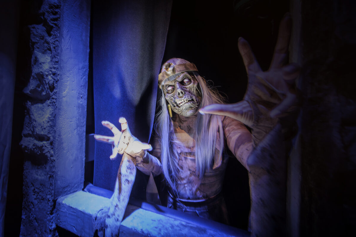 Universal Monsters_ Eternal Bloodlines 12