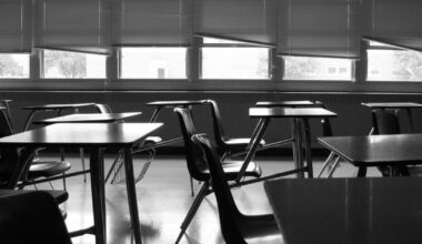 Lukewarm news on Oakland Unified's budget with more cuts ahead