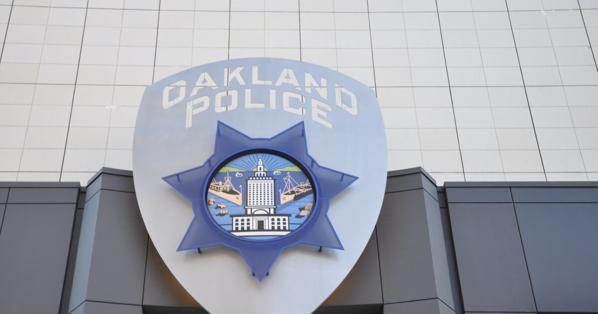 Oakland hauls away dozens of abandoned vehicles