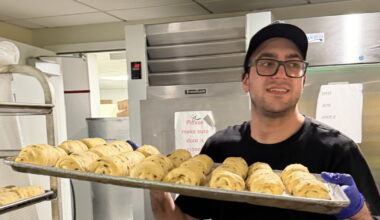In this LA Jewish bakery, challah and addiction recovery are braided together