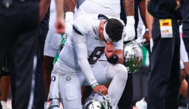 Oregon coach calls out 'disgusting' hit that injured Dante Moore