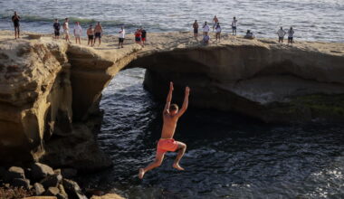 Youngsters flock to jump from the cliffs despite serious injury