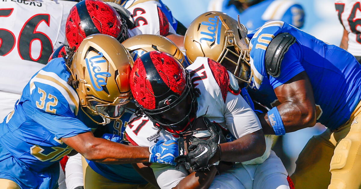 UCLA football overcomes lackluster start to beat San Diego State
