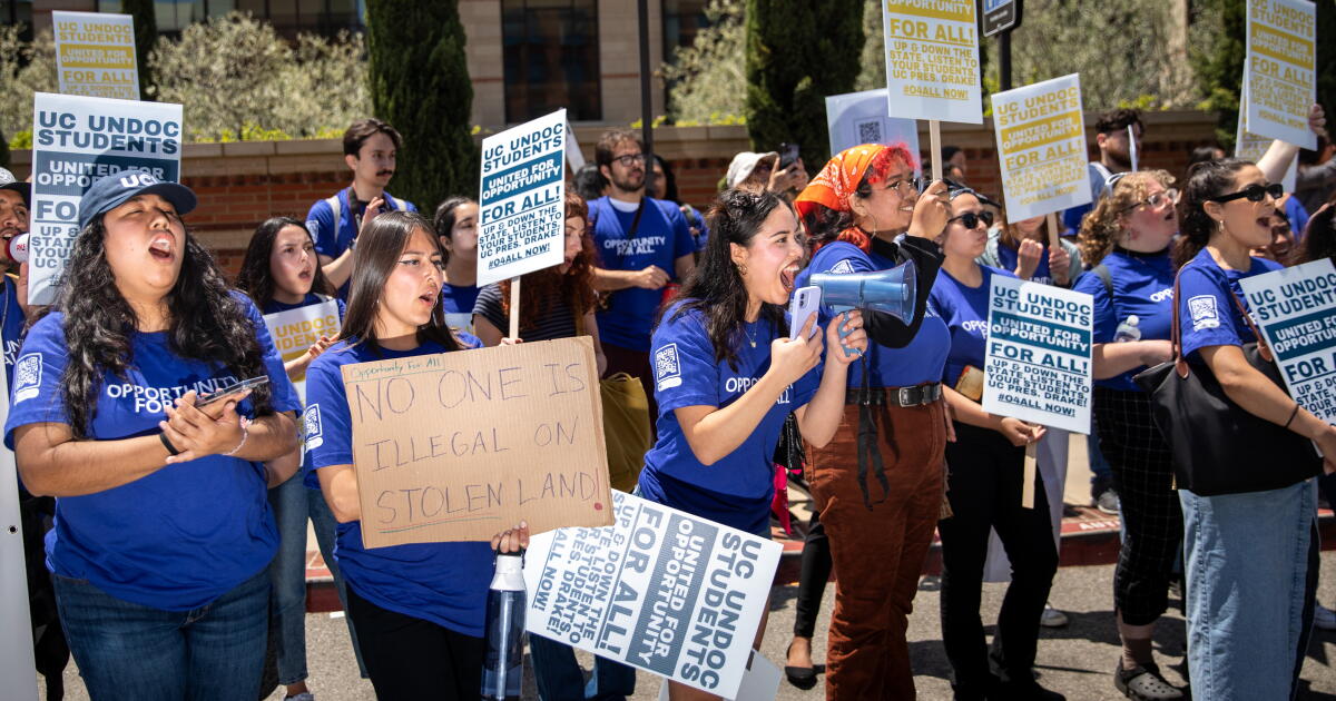California campus jobs for undocumented students vetoed by Newsom