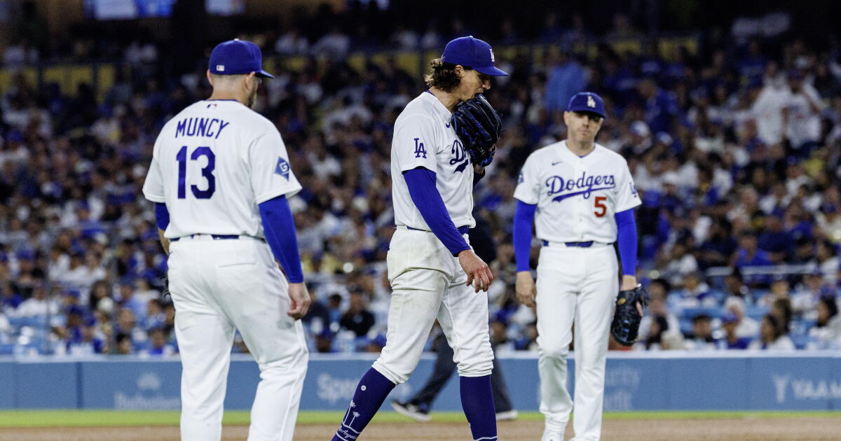 Dodgers clinch playoff bye, but drop series to Padres