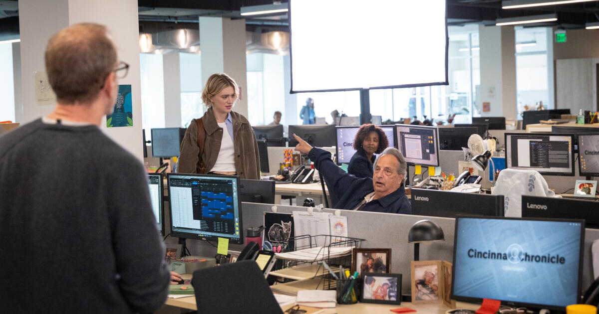 How 'The Paper' made a Cincinnati newsroom in Los Angeles for Season 2