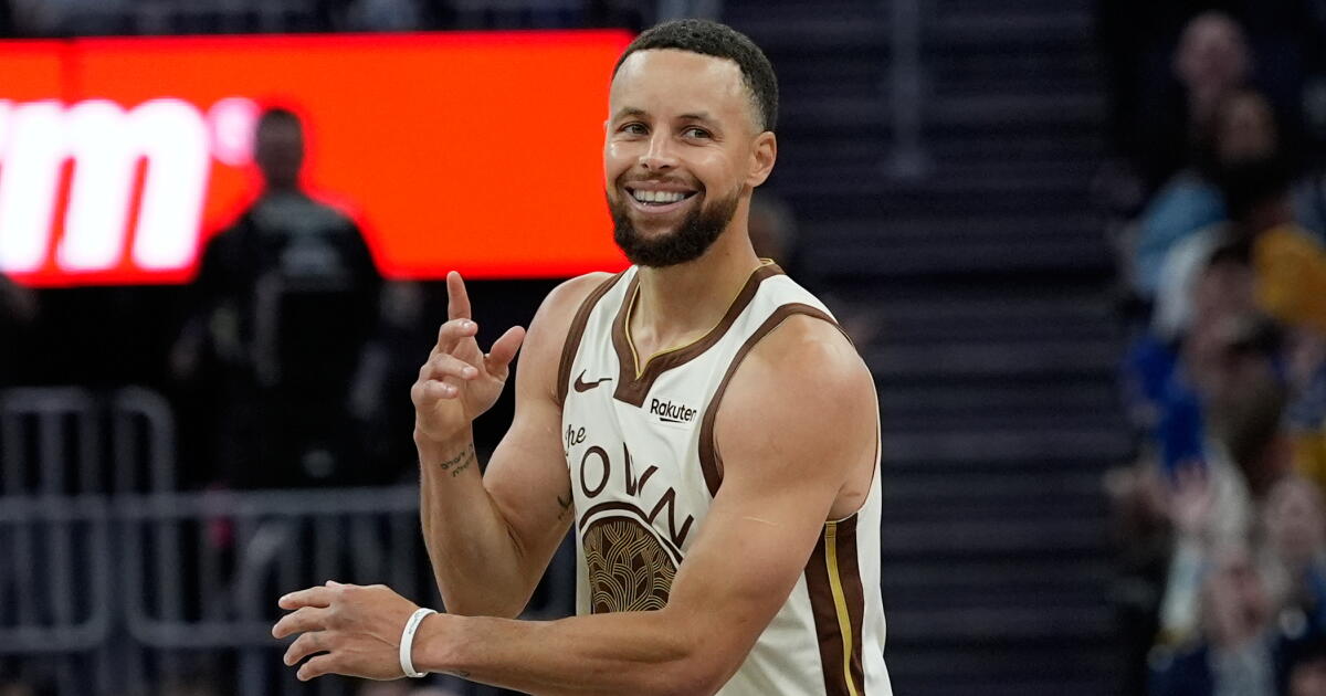 Stephen Curry agrees to $116-million contract with Warriors