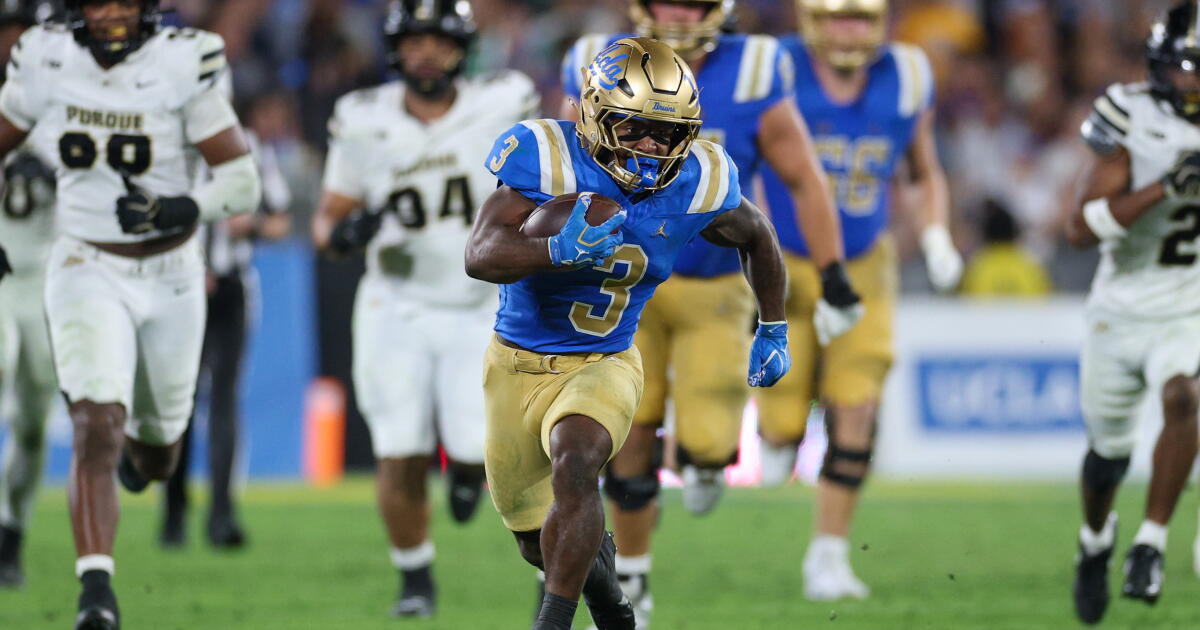 Wayne Knight and UCLA bulldoze Purdue in Big Ten opener