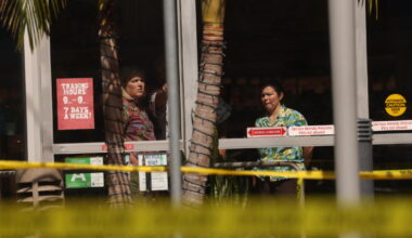 1 dead, 4 injured after senior driver crashes car in Trader Joe's parking lot, police say