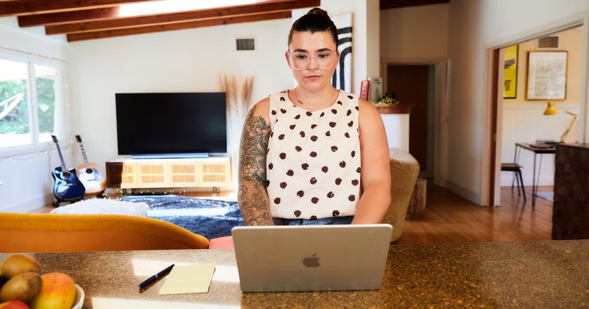 What does a house manager do for overwhelmed L.A. families? Everything