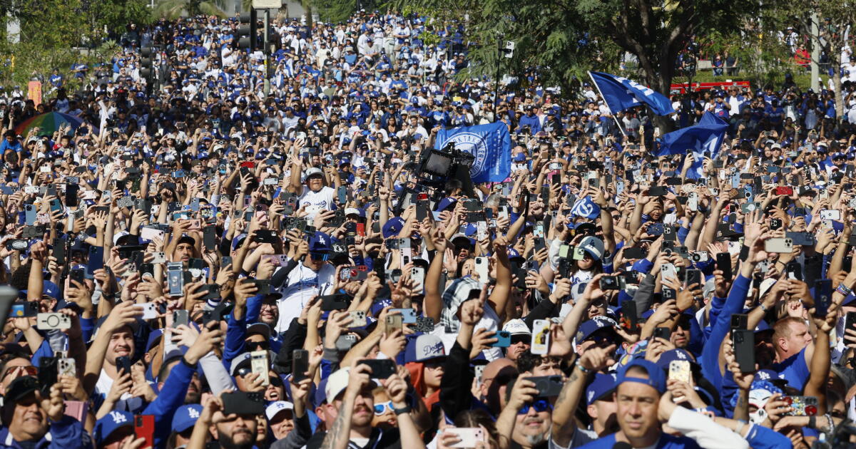 Ignore the out-of-town trolls. L.A. fans are the nation’s best