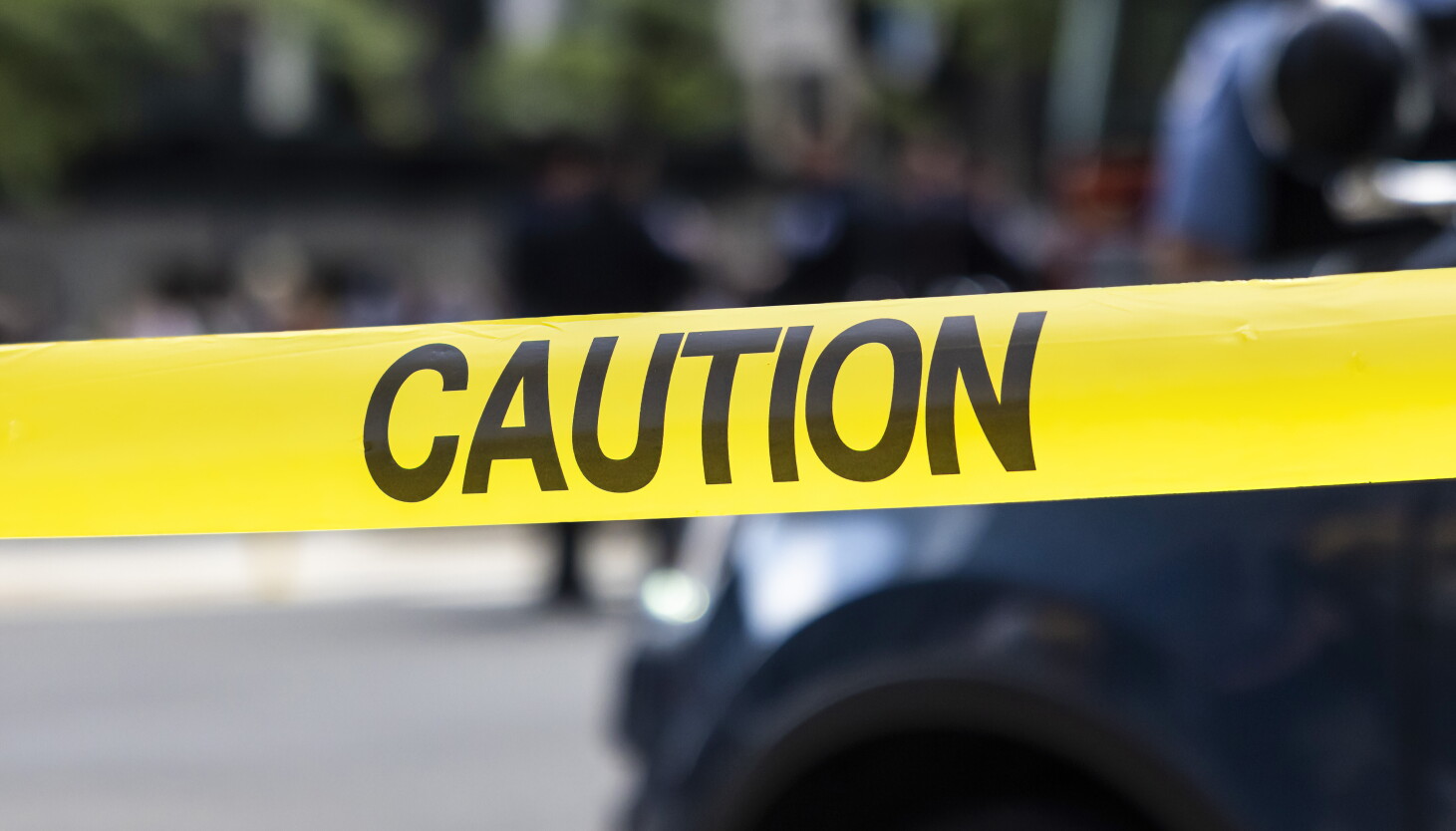 Woman critically injured in shooting in Oakland neighborhood