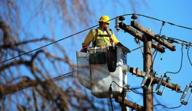 Power outage leaves Lemon Grove seniors without electricity during heat