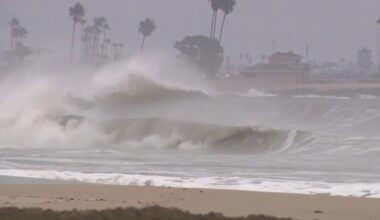 Long Beach crews battle high tides and dangerous surf from Hurricane Marie