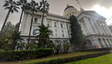 California lawmakers rush to pass bills on final day of session