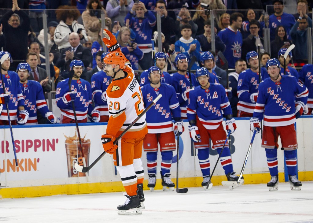 Anaheim Ducks left wing Chris Kreider (20) waves to fans after a tribute video from the New York Rangers.