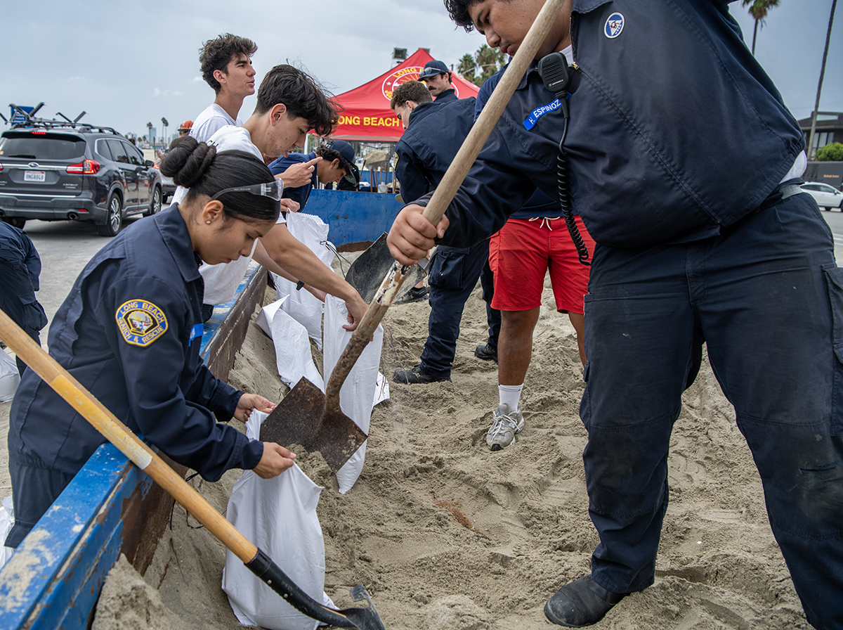 Drive-through sandbag giveaways planned ahead of looming El Niño storms • Long Beach Post News