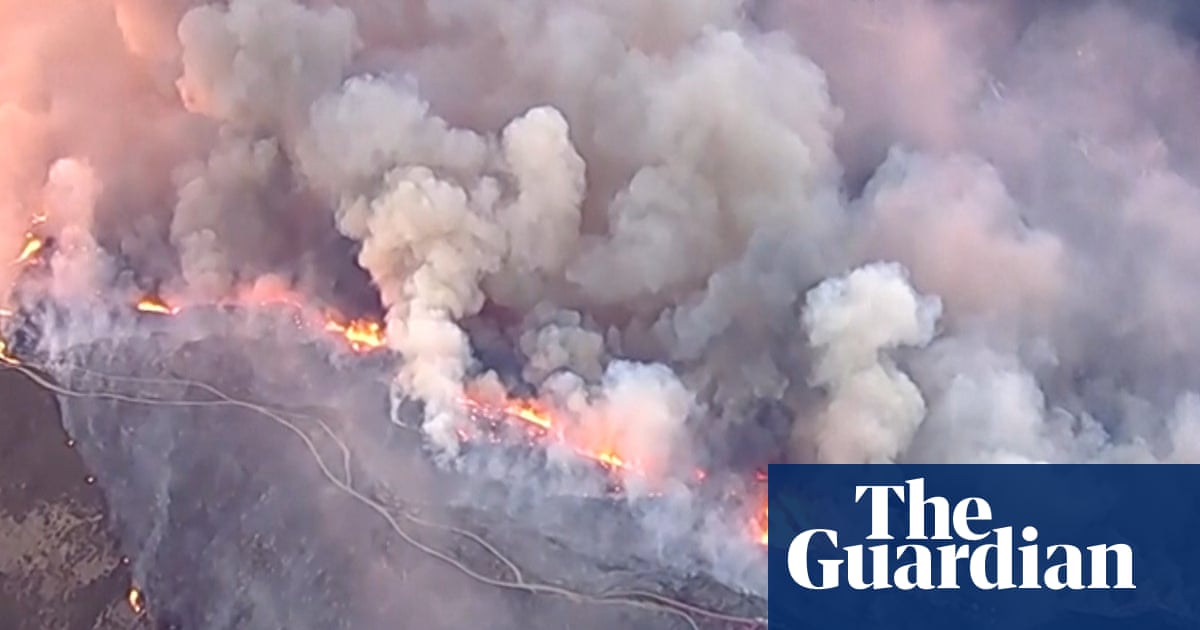 Aerial footage shows Bouquet wildfire burning in California national forest – video | Wildfires