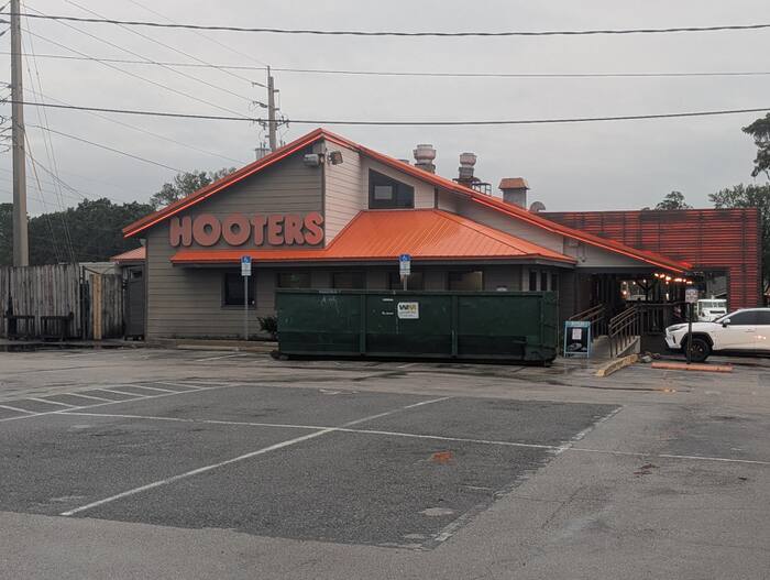 Last remaining Hooters location in Jacksonville permanently closes its doors