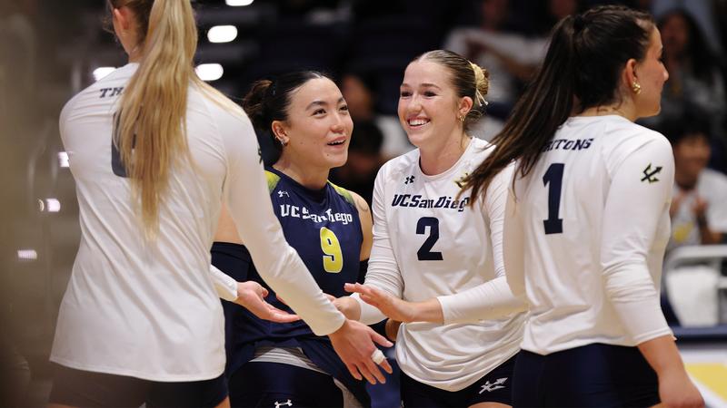 Five-Set Battle Goes to Tritons at Riverside