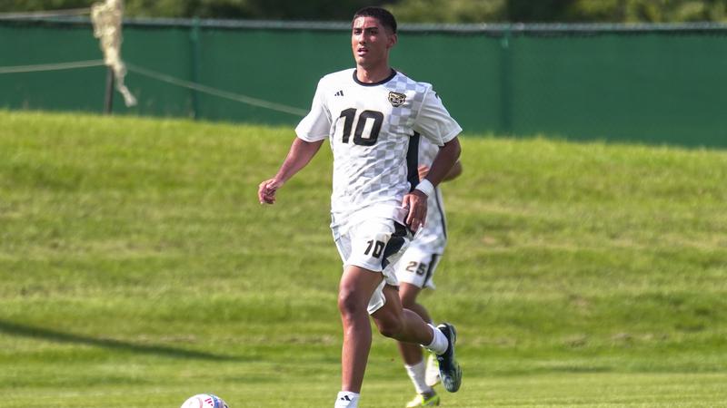 Late Match Scores Earn Men's Soccer a 3-3 Draw with Mastodons