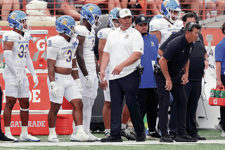GAME DAY BLOG: San Jose State holds on to beat Hawaii