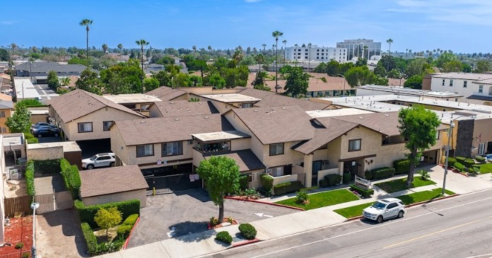 Nine-Eighteen Apartments