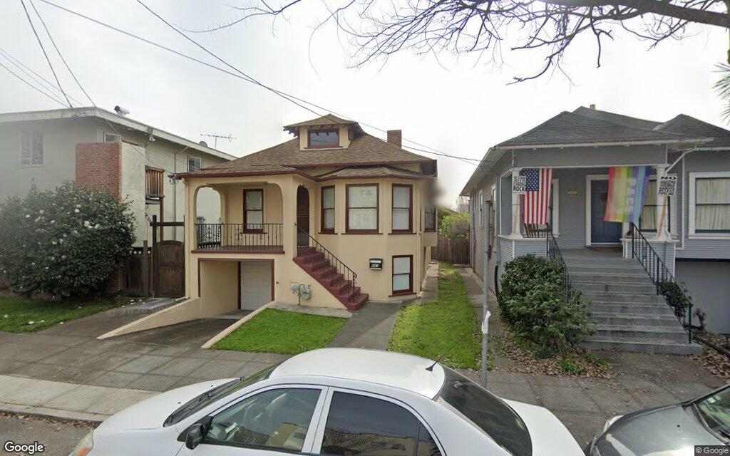 44th St. 463 - Google Street View