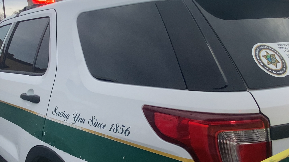 Man dies after fight at Fowler home, deputies investigate
