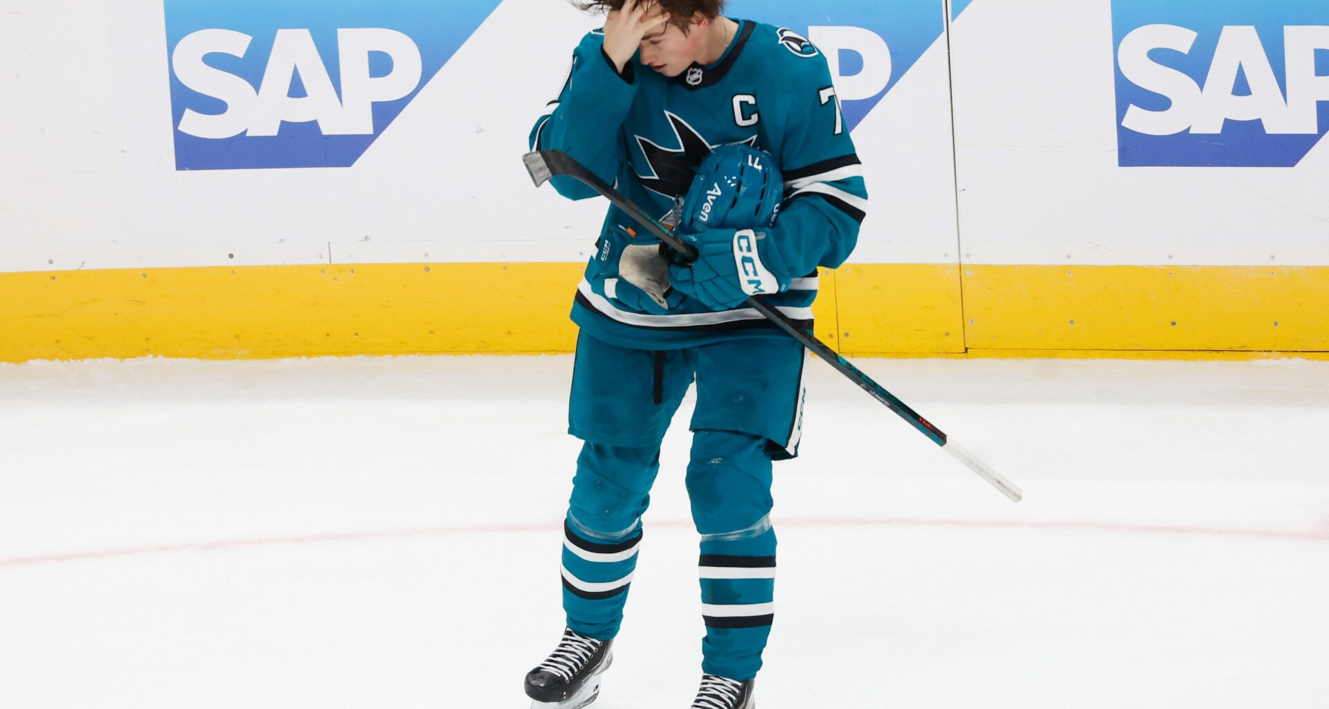 Talented Sharks' lack of detail vs. Bruins a concerning early-season trend