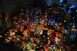 Dia de los Muertos Ofrenda