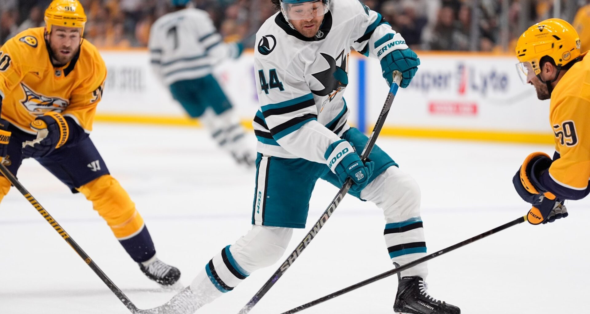 San Jose Sharks beat Nashville Predators to start six-game road trip