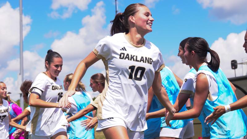 Women' Soccer Closes Road Trip with Loss to Huskies