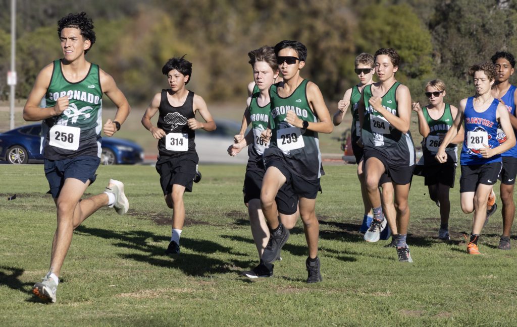 Islanders show depth and improvement at Eastern League Cross Country Cluster 3