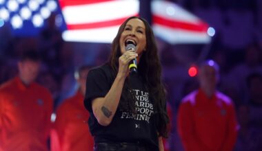 Alanis Morissette, LaRussell perform at Valkyries WNBA Finals game