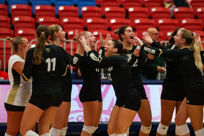 Oakland Set for Volleyball Series with Cleveland State